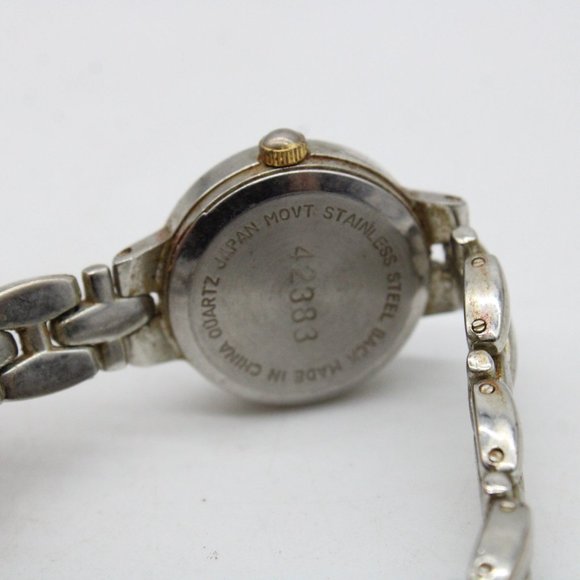 Vintage Rumors Watch Women Silver Tone Stainless Steel Classic White Quartz Dial - Picture 8 of 8